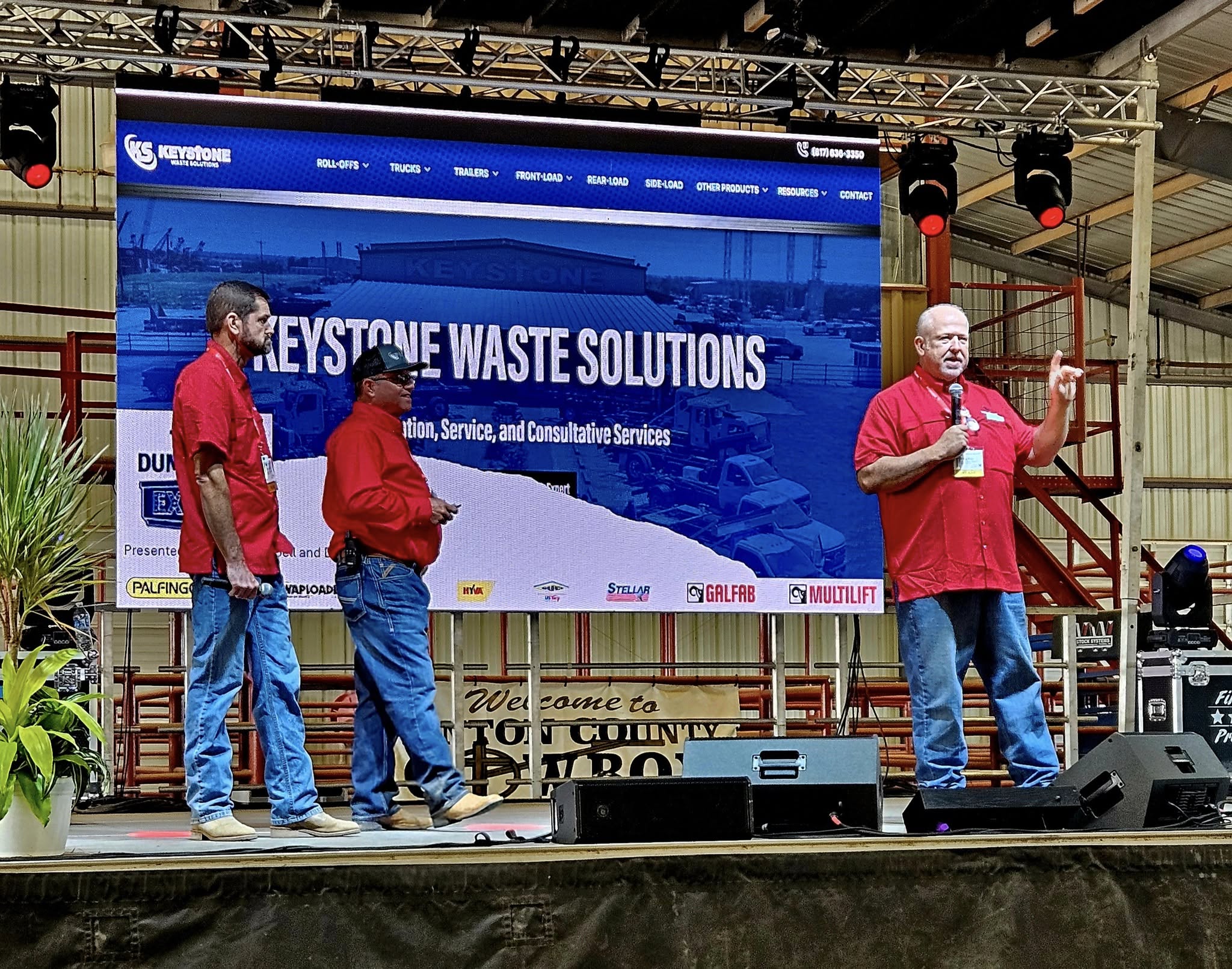 Operators networking and connecting at the Dumpster Expo